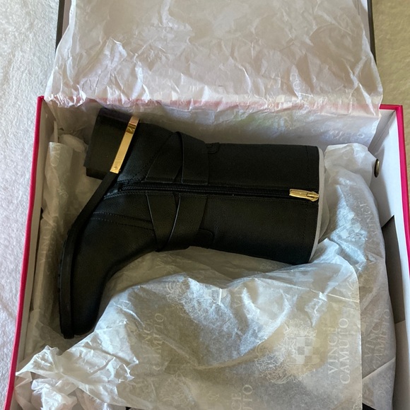 NEW Vince Camuto Boots - Picture 2 of 10